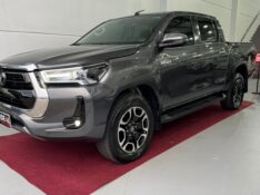 TOYOTA HILUX SRX CD 2.8 4X4 /2021 IDEAL VEÍCULOS LAJEADO / Carros no Vale