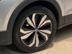 VOLKSWAGEN T-CROSS 1.0 200 TSI 2023 2022/2023 JM AUTOMÓVEIS VENÂNCIO AIRES / Carros no Vale
