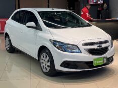 CHEVROLET ONIX 1.4 LT 2014/2014 JM AUTOMÓVEIS VENÂNCIO AIRES / Carros no Vale