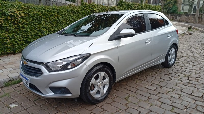CHEVROLET ONIX 1.4 LT 2018/2019 ALTERNATIVA VEÍCULOS LAJEADO / Carros no Vale