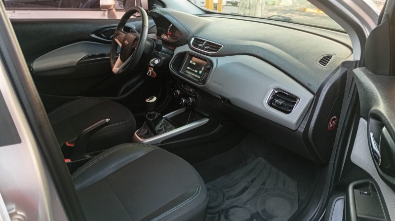 CHEVROLET ONIX 1.4 LT 2018/2019 ALTERNATIVA VEÍCULOS LAJEADO / Carros no Vale