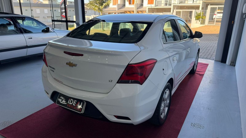 CHEVROLET PRISMA SED. LT 1.4 8V FLEXPOWER 4P /2019 IDEAL VEÍCULOS LAJEADO / Carros no Vale