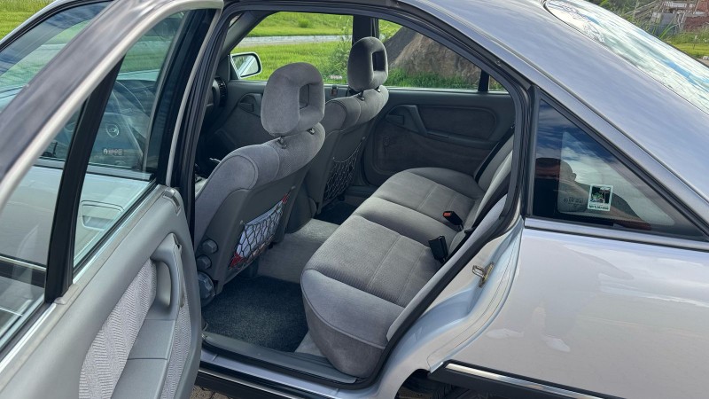 CHEVROLET OMEGA CD /1993 IDEAL VEÍCULOS LAJEADO / Carros no Vale