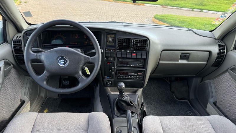 CHEVROLET OMEGA CD /1993 IDEAL VEÍCULOS LAJEADO / Carros no Vale