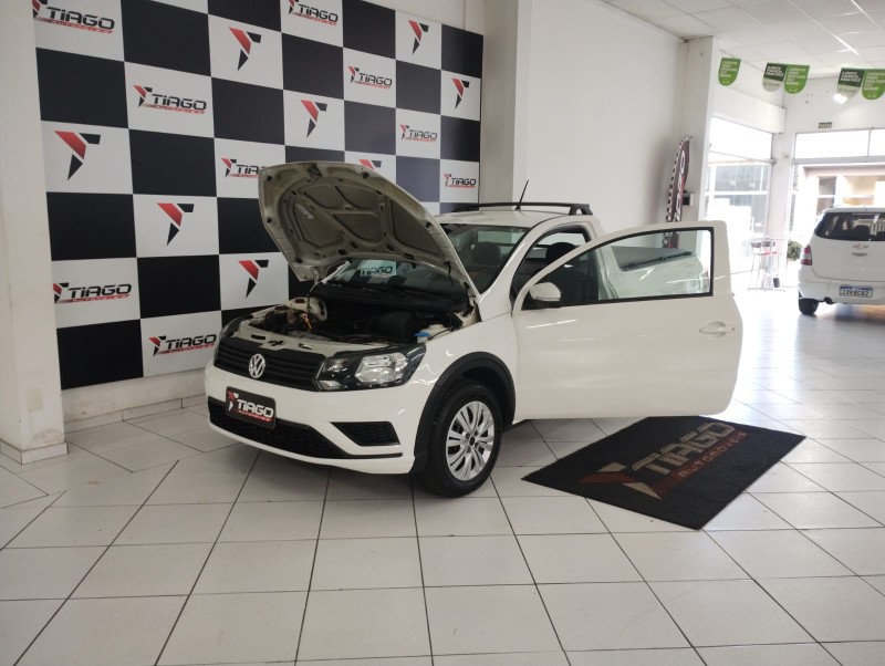 VOLKSWAGEN SAVEIRO 1.6 8V 2018/2018 TIAGO AUTOMÓVEIS VENÂNCIO AIRES / Carros no Vale