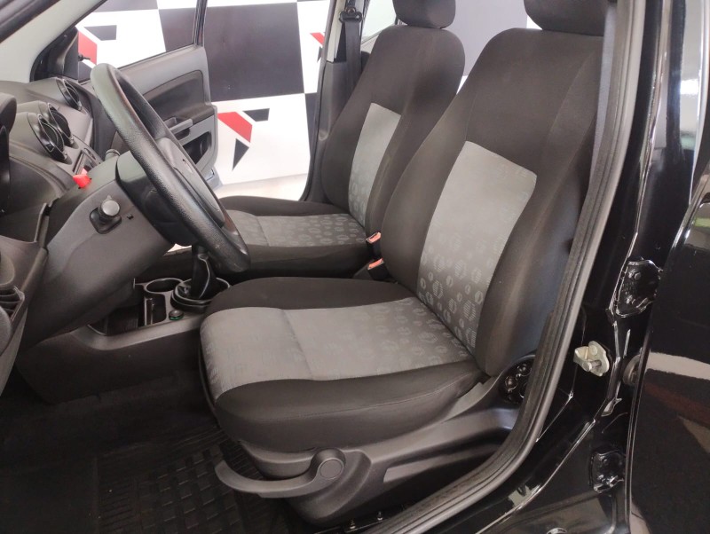 FORD FIESTA SE 1.0 8V FLEX 5P 2014/2014 TIAGO AUTOMÓVEIS VENÂNCIO AIRES / Carros no Vale