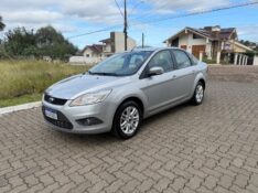 FORD FOCUS SEDAN 2.0 2013/2013 ELY AUTOMÓVEIS LAJEADO / Carros no Vale