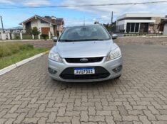 FORD FOCUS SEDAN 2.0 2013/2013 ELY AUTOMÓVEIS LAJEADO / Carros no Vale