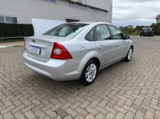 FORD FOCUS SEDAN 2.0 2013/2013 ELY AUTOMÓVEIS LAJEADO / Carros no Vale