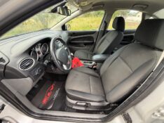 FORD FOCUS SEDAN 2.0 2013/2013 ELY AUTOMÓVEIS LAJEADO / Carros no Vale