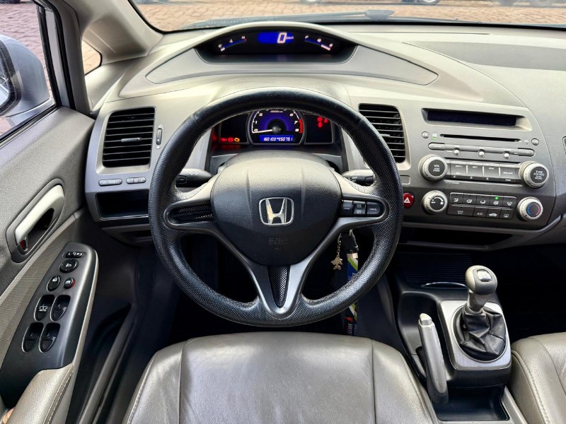 HONDA CIVIC 1.8 LXS 16V FLEX 4P MANUAL 2009/2009 AR MULTIMARCAS VENÂNCIO AIRES / Carros no Vale