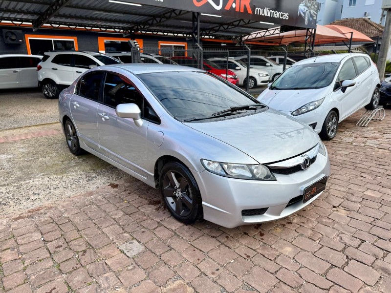 HONDA CIVIC 1.8 LXS 16V FLEX 4P MANUAL 2009/2009 AR MULTIMARCAS VENÂNCIO AIRES / Carros no Vale