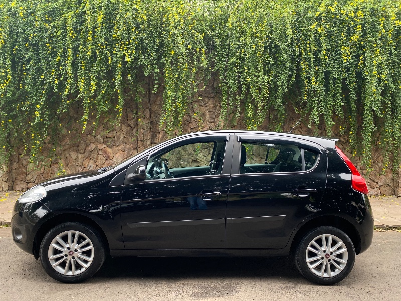 FIAT PALIO 1.6 ESSENCE 16V 2014/2015 ESTAÇÃO DO CARRO ESTRELA / Carros no Vale