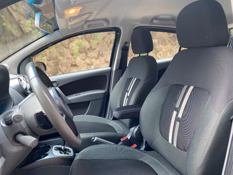 FIAT PALIO 1.6 ESSENCE 16V 2014/2015 ESTAÇÃO DO CARRO ESTRELA / Carros no Vale