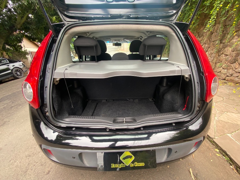 FIAT PALIO 1.6 ESSENCE 16V 2014/2015 ESTAÇÃO DO CARRO ESTRELA / Carros no Vale