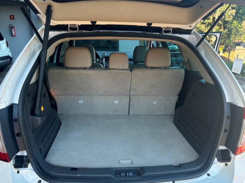 FORD EDGE LIMITED 3.5 AWD 2011/2012 SÉTIMA VEÍCULOS GUAPORÉ / Carros no Vale