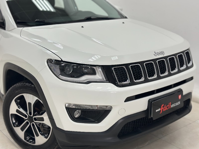 JEEP COMPASS 2.0 LONGITUDE FLEX 2017/2018 MAIS FÁCIL VEÍCULOS SANTA CRUZ DO SUL / Carros no Vale