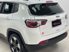 JEEP COMPASS 2.0 LONGITUDE FLEX 2017/2018 MAIS FÁCIL VEÍCULOS SANTA CRUZ DO SUL / Carros no Vale