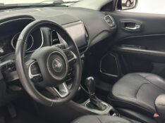JEEP COMPASS 2.0 LONGITUDE FLEX 2017/2018 MAIS FÁCIL VEÍCULOS SANTA CRUZ DO SUL / Carros no Vale