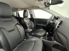 JEEP COMPASS 2.0 LONGITUDE FLEX 2017/2018 MAIS FÁCIL VEÍCULOS SANTA CRUZ DO SUL / Carros no Vale