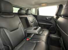 JEEP COMPASS 2.0 LONGITUDE FLEX 2017/2018 MAIS FÁCIL VEÍCULOS SANTA CRUZ DO SUL / Carros no Vale