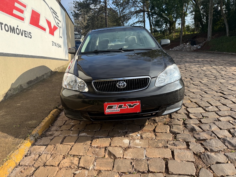 TOYOTA COROLLA 1.8 XEI 16V GASOLINA 4P AUTOMÁTICO 2004/2004 ELY AUTOMÓVEIS LAJEADO / Carros no Vale