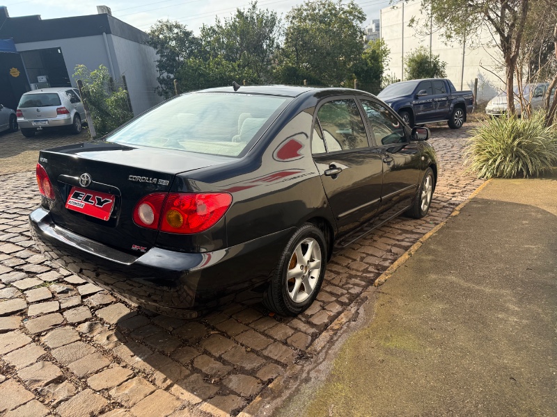 TOYOTA COROLLA 1.8 XEI 16V GASOLINA 4P AUTOMÁTICO 2004/2004 ELY AUTOMÓVEIS LAJEADO / Carros no Vale