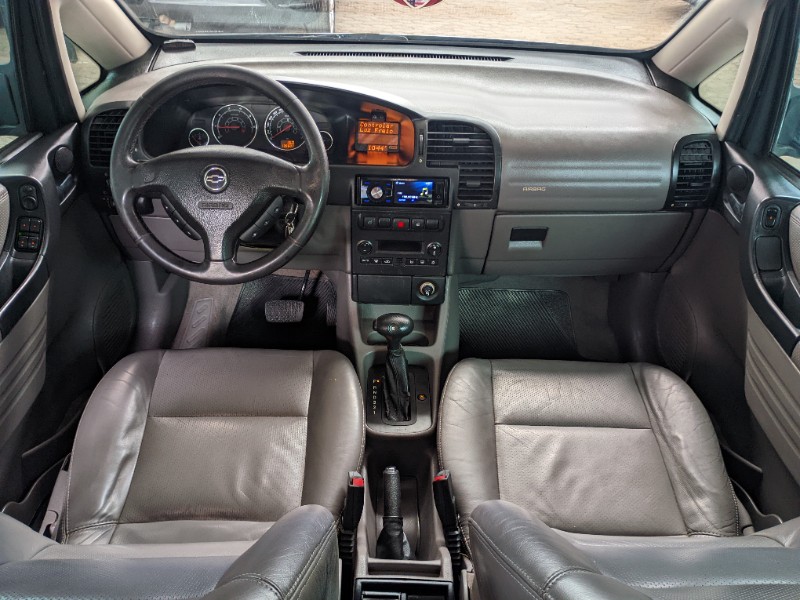 CHEVROLET ZAFIRA 2.0 ELITE 8V 2008/2009 RICARDO VEÍCULOS TEUTÔNIA / Carros no Vale