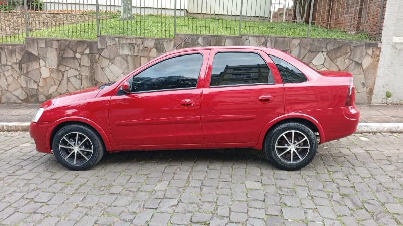 CHEVROLET CORSA SEDAN PREMIUM 1.4 2007/2008 ALTERNATIVA VEÍCULOS LAJEADO / Carros no Vale