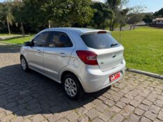 FORD KA 1.0 SE 2017/2017 ELY AUTOMÓVEIS LAJEADO / Carros no Vale