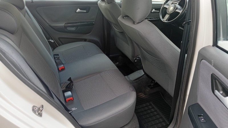 VOLKSWAGEN FOX GII 1.0 2012/2012 ALTERNATIVA VEÍCULOS LAJEADO / Carros no Vale