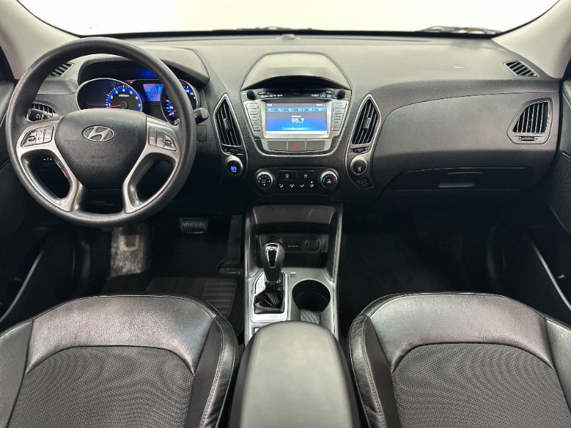 HYUNDAI IX35 2.0 16V FLEX 4P AUTOMATICO 2016/2017 MAIS FÁCIL VEÍCULOS SANTA CRUZ DO SUL / Carros no Vale