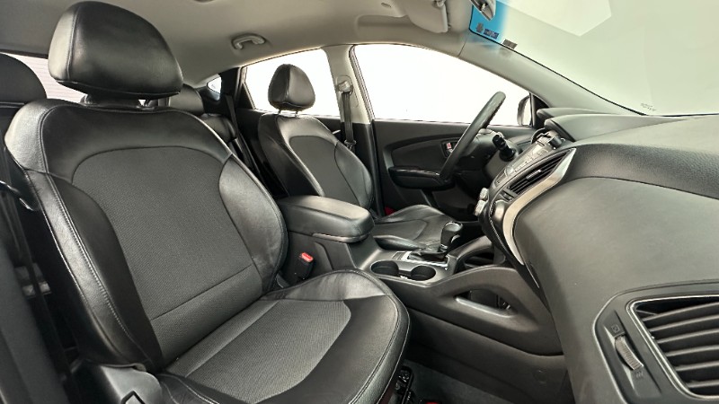 HYUNDAI IX35 2.0 16V FLEX 4P AUTOMATICO 2016/2017 MAIS FÁCIL VEÍCULOS SANTA CRUZ DO SUL / Carros no Vale