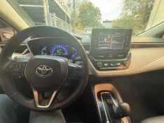 TOYOTA COROLLA 1.8 ALTIS PREMIUM 16V HÍBRIDO 2020/2020 ELY AUTOMÓVEIS LAJEADO / Carros no Vale