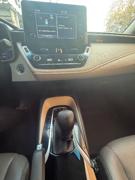 TOYOTA COROLLA 1.8 ALTIS PREMIUM 16V HÍBRIDO 2020/2020 ELY AUTOMÓVEIS LAJEADO / Carros no Vale