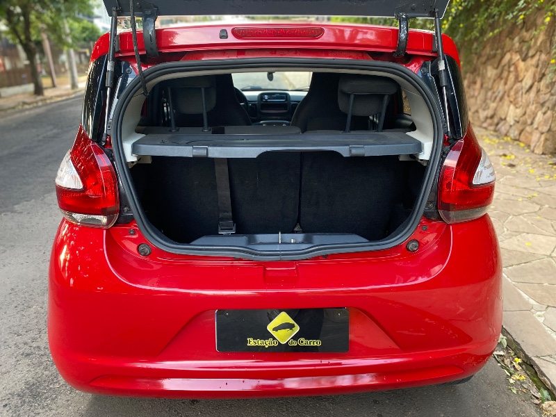 FIAT MOBI LIKE 1.0 2016/2017 ESTAÇÃO DO CARRO ESTRELA / Carros no Vale
