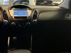 HYUNDAI IX 35 IX35 2.0 16V FLEX 4P AUTOMÁTICO 2015/2015 JM AUTOMÓVEIS VENÂNCIO AIRES / Carros no Vale