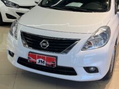 NISSAN VERSA 1.6 16V FLEX SL 4P MANUAL 2014/2014 JM AUTOMÓVEIS VENÂNCIO AIRES / Carros no Vale