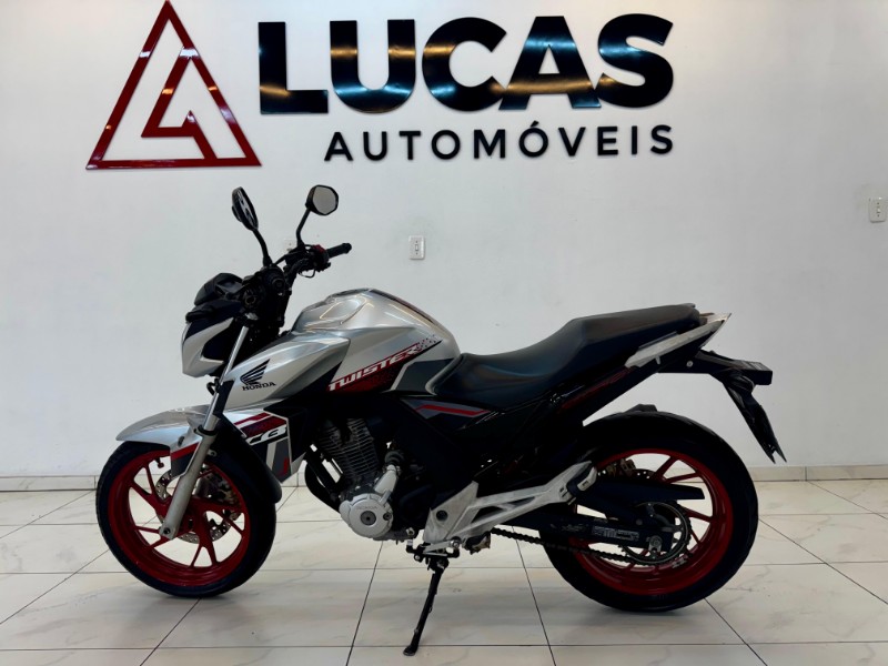 HONDA MOTOS CB 250F TWISTER 2021/2021 LUCAS AUTOMÓVEIS BOM RETIRO DO SUL / Carros no Vale