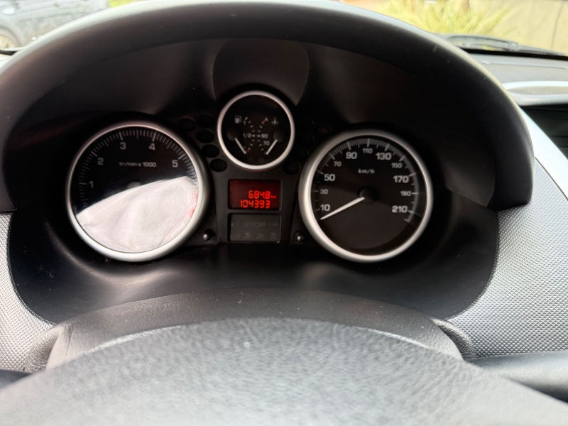 PEUGEOT 207 1.4 XR 8V 2011/2011 ELY AUTOMÓVEIS LAJEADO / Carros no Vale