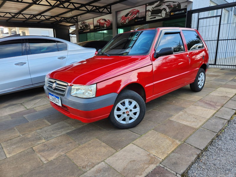 FIAT UNO MILLE ECONOMY 1.0 2011/2012 TS VEÍCULOS ANTA GORDA / Carros no Vale