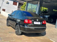 VOLKSWAGEN POLO SEDAN 1.6 8V 2007/2007 SÉTIMA VEÍCULOS GUAPORÉ / Carros no Vale