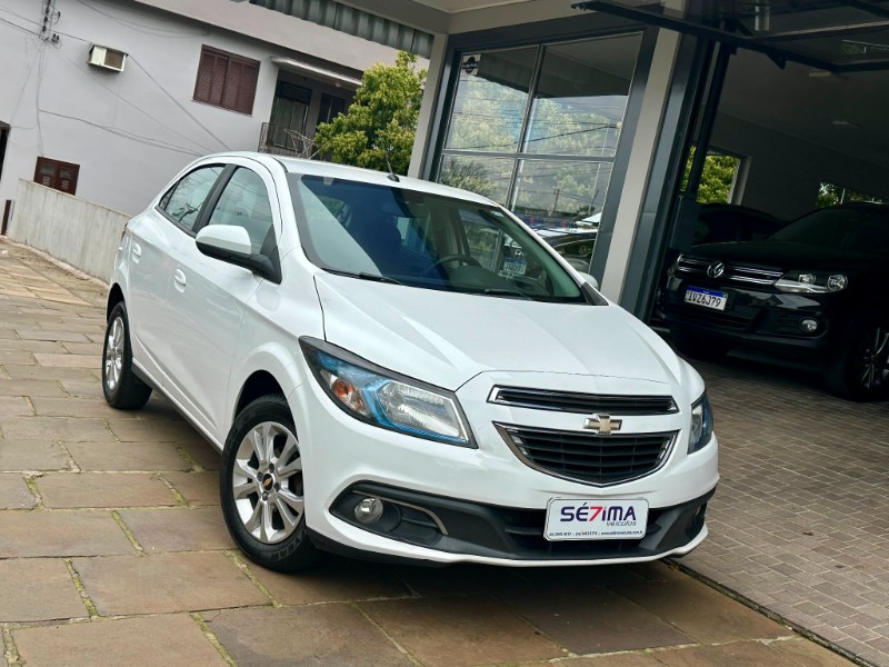 CHEVROLET ONIX LTZ 1.4 2015/2015 SÉTIMA VEÍCULOS GUAPORÉ / Carros no Vale