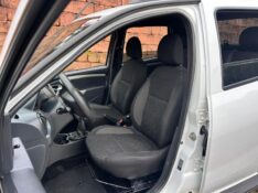 RENAULT DUSTER OROCH EXPRESS 1.6 FLEX 16V MEC. 2020/2020 LS MULTIMARCAS VENÂNCIO AIRES / Carros no Vale