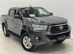 TOYOTA HILUX 2.8 D-4D TURBO DIESEL CD SR 4X4 AUTOMÁTICO 2020/2020 MAIS FÁCIL VEÍCULOS SANTA CRUZ DO SUL / Carros no Vale