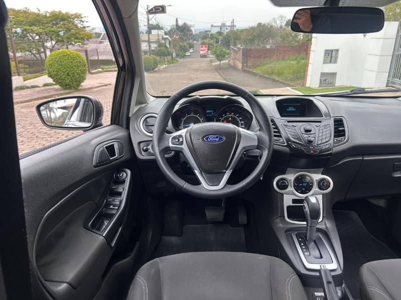 FORD FIESTA 1.6 16V FLEX AUT. 5P 2014/2014 LS MULTIMARCAS VENÂNCIO AIRES / Carros no Vale