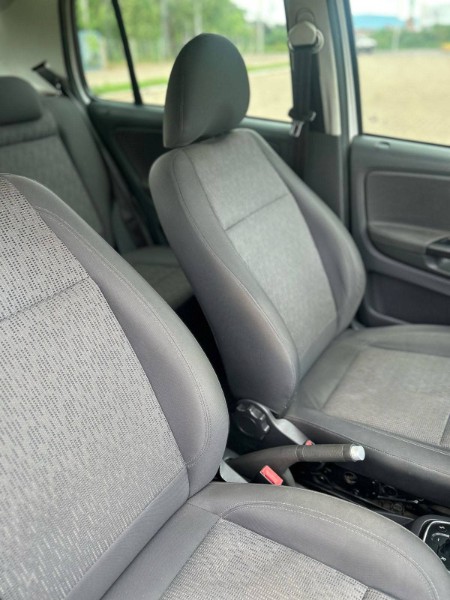 VOLKSWAGEN FOX 1.6 MI I-MOTION 8V 2014/2014 NEURI VEÍCULOS LAJEADO / Carros no Vale
