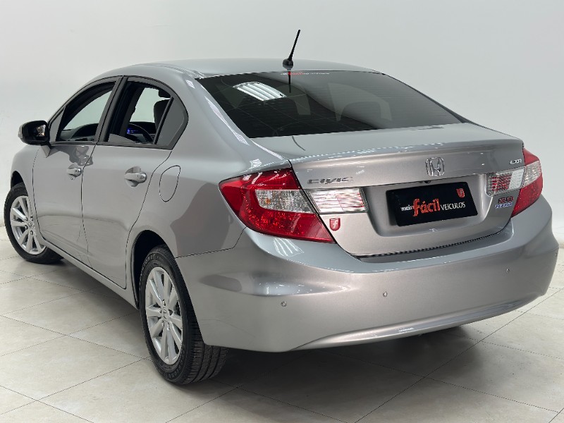 HONDA CIVIC 2.0 LXR 16V FLEX 4P AUTOMÁTICO 2014/2014 MAIS FÁCIL VEÍCULOS SANTA CRUZ DO SUL / Carros no Vale