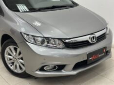 HONDA CIVIC 2.0 LXR 16V FLEX 4P AUTOMÁTICO 2014/2014 MAIS FÁCIL VEÍCULOS SANTA CRUZ DO SUL / Carros no Vale