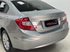HONDA CIVIC 2.0 LXR 16V FLEX 4P AUTOMÁTICO 2014/2014 MAIS FÁCIL VEÍCULOS SANTA CRUZ DO SUL / Carros no Vale